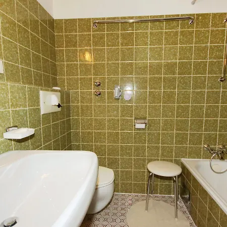 Alexander-1 Apartmán